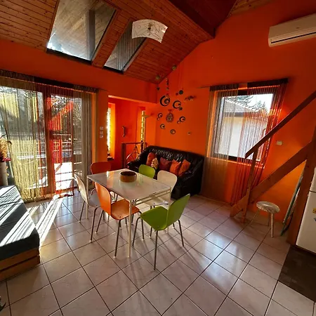 Mediterran Rose Zamárdi